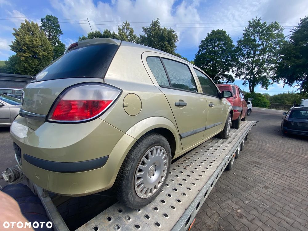 Opel Astra H na części - 2
