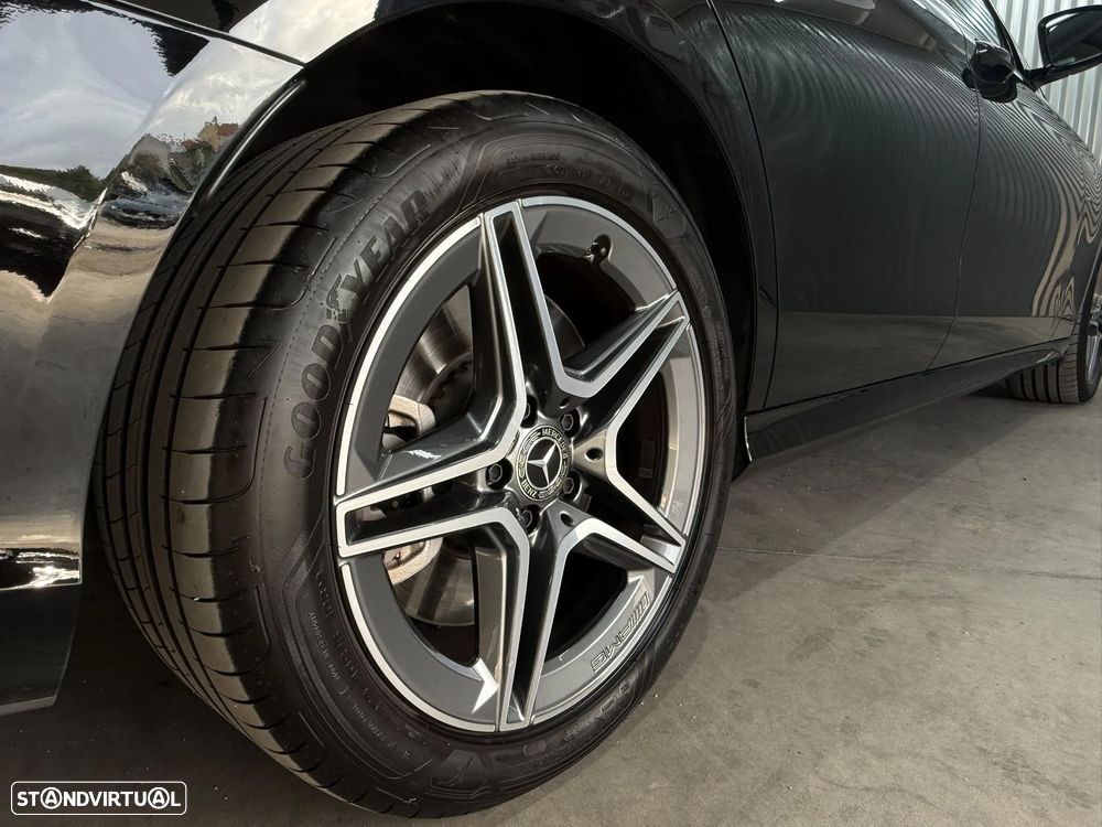Mercedes-Benz E 300 de AMG Line - 42
