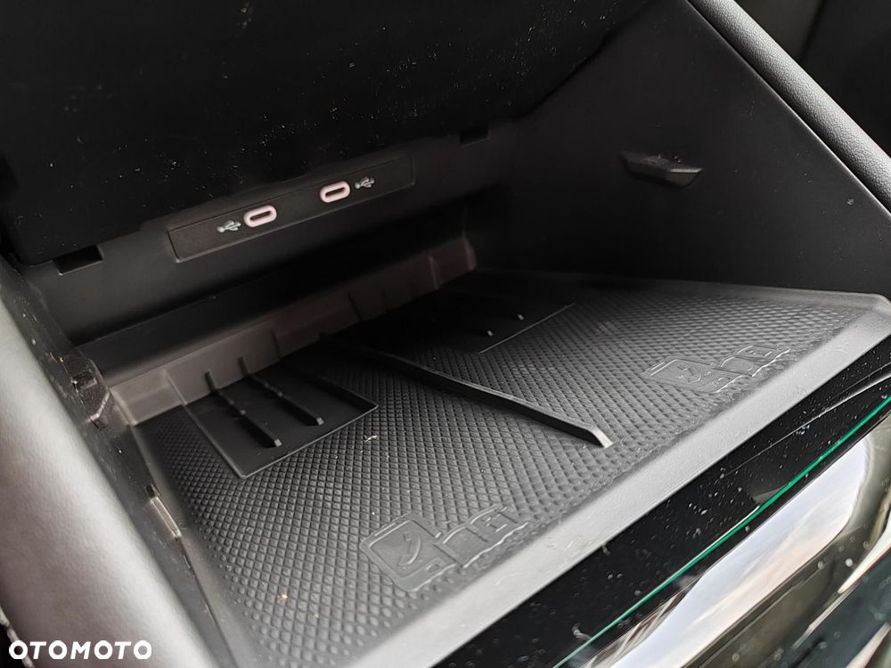 Volkswagen Tiguan - 34