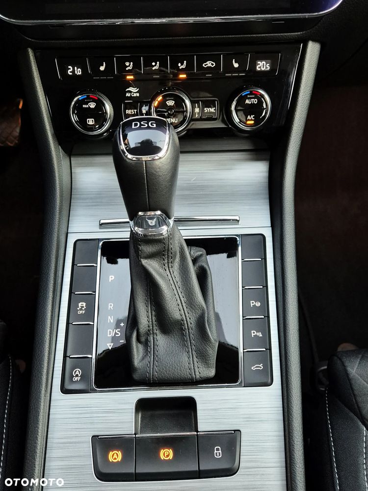 Skoda Superb 2.0 TSI Style DSG - 23