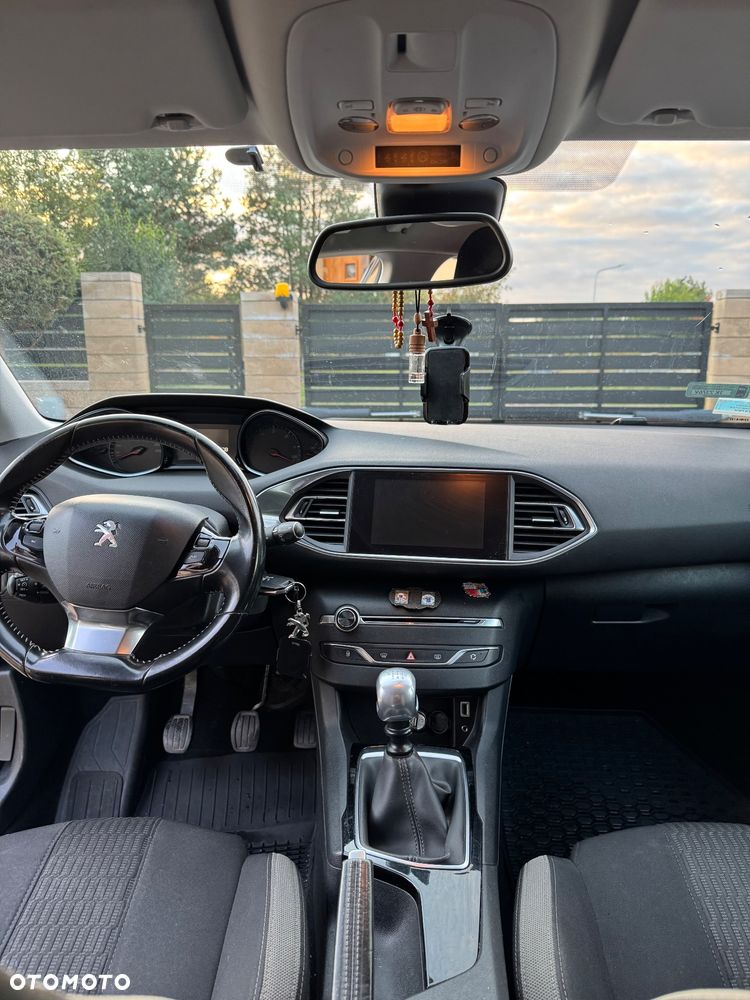 Peugeot 308 BlueHDi 120 Stop & Start Active - 29