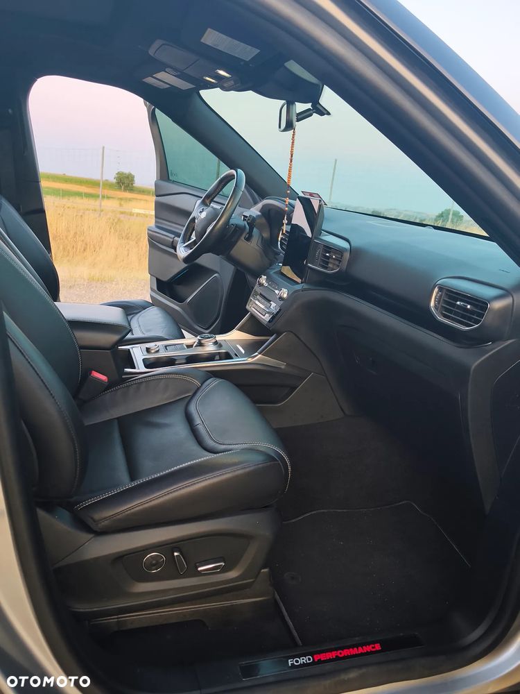 Ford Explorer 3.0 EcoBoost PHEV 4WD ST-Line - 17