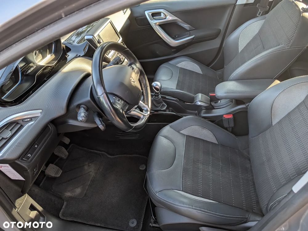 Peugeot 2008 PureTech 110 Stop&Start Allure - 16