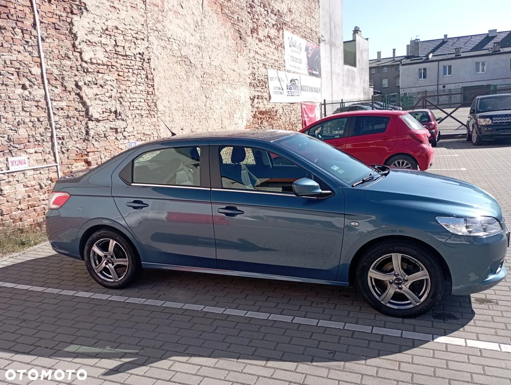 Peugeot 301 1.6 VTi Allure EU6 - 6