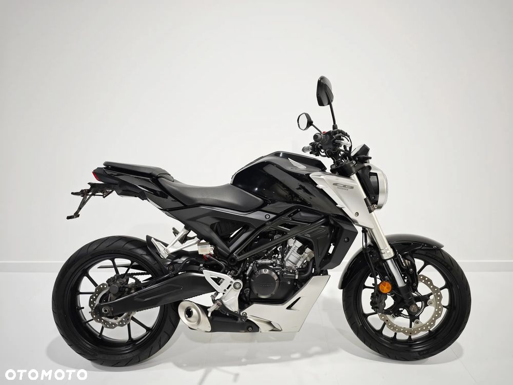Honda CB - 1