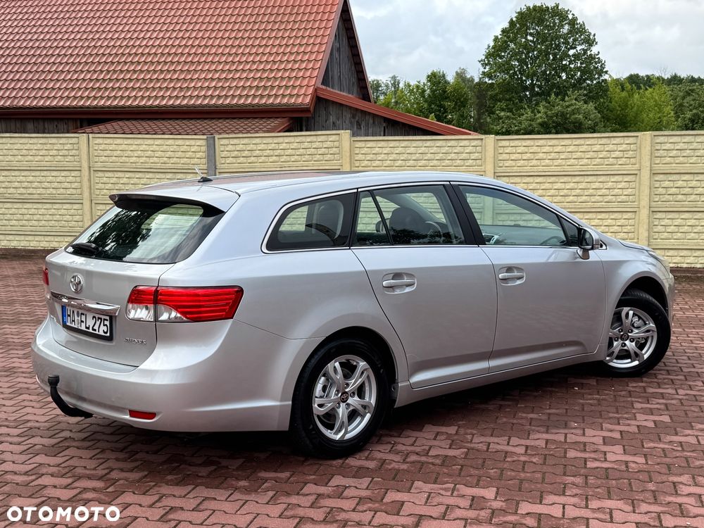 Toyota Avensis Touring Sports 1.8 Business Edition - 18