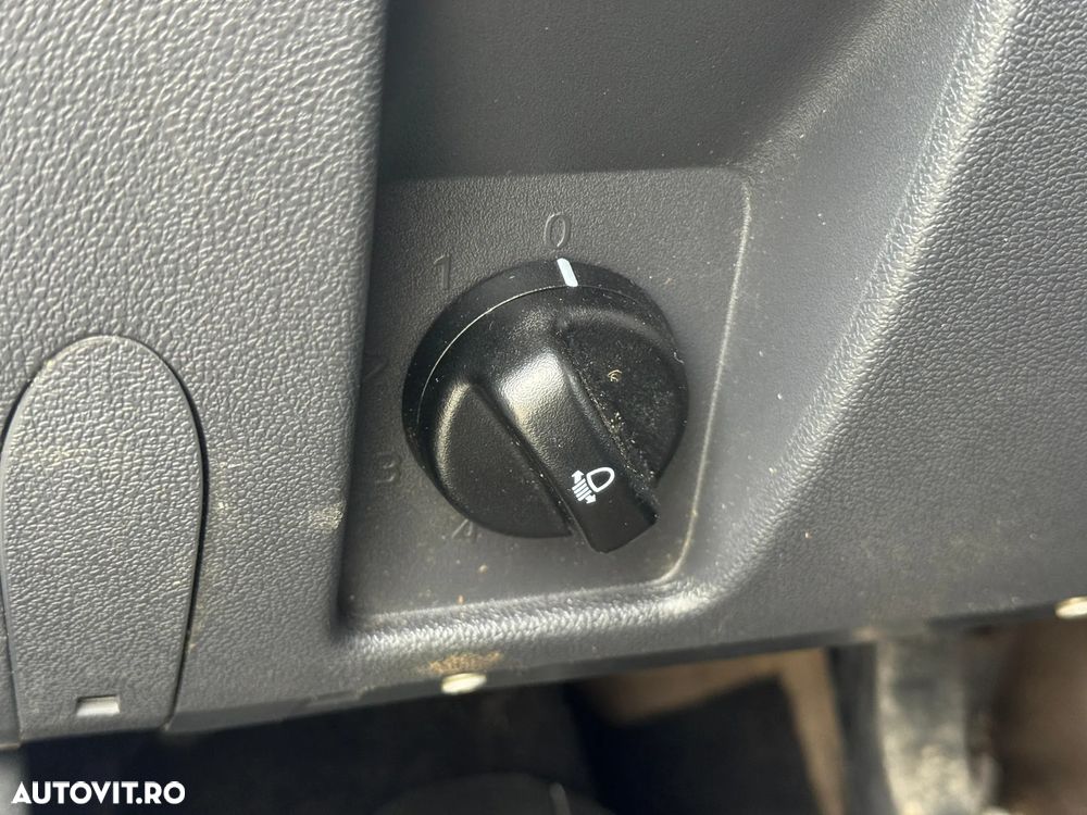 Dacia Duster dCi 110 FAP 4x4 Blackshadow - 26