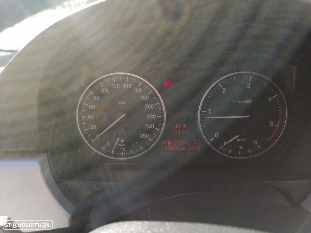 BMW 318 d LifeStyle - 6