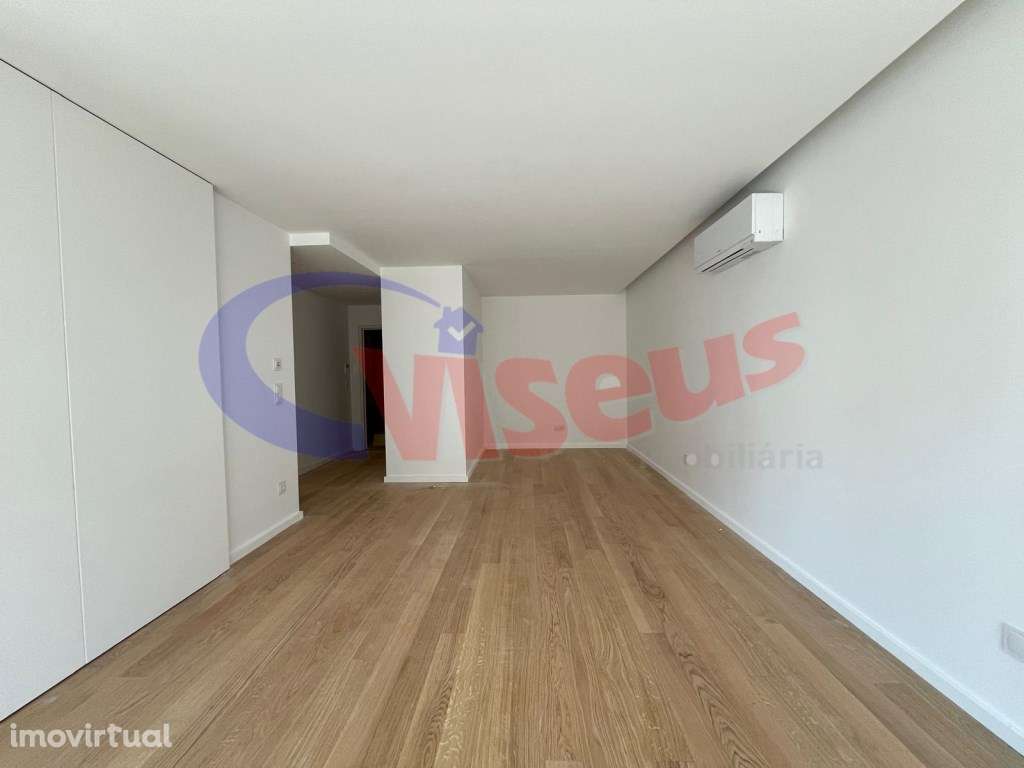 Apartamento T3 Penthouse Novo com Terraço e Varanda Coimbrões - Grande imagem: 2/12