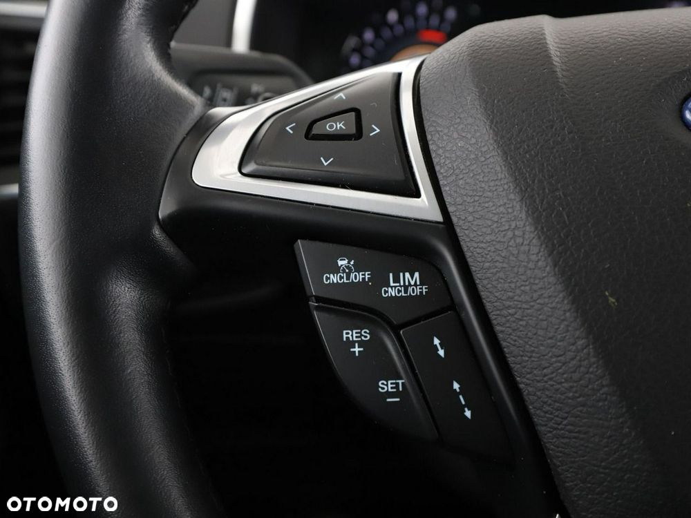 Ford S-Max 2.0 EcoBlue Twin-Turbo Titanium - 32