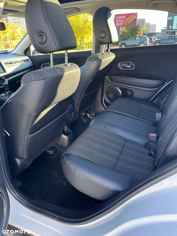 Honda HR-V 1.6 i-DTEC Executive - 17