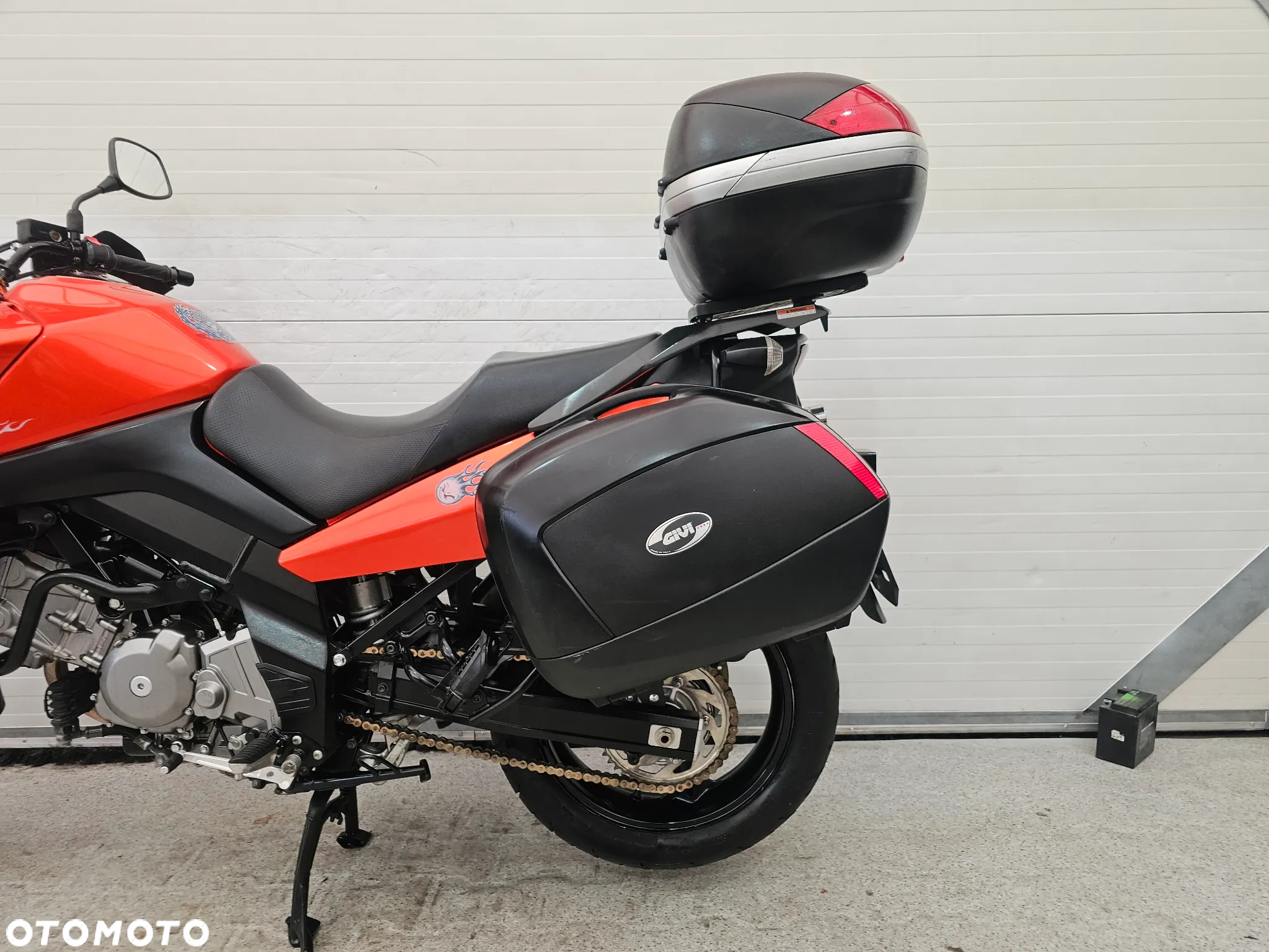 Suzuki DL - 11