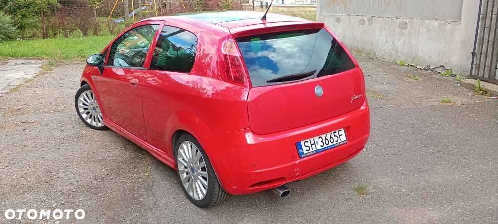Fiat Grande Punto - 4