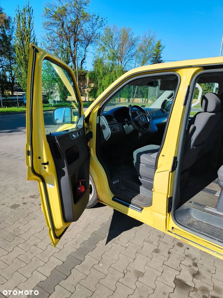 Volkswagen Multivan - 4