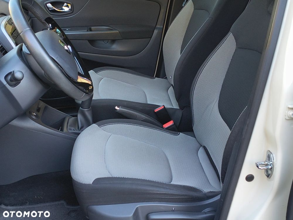 Renault Captur - 24
