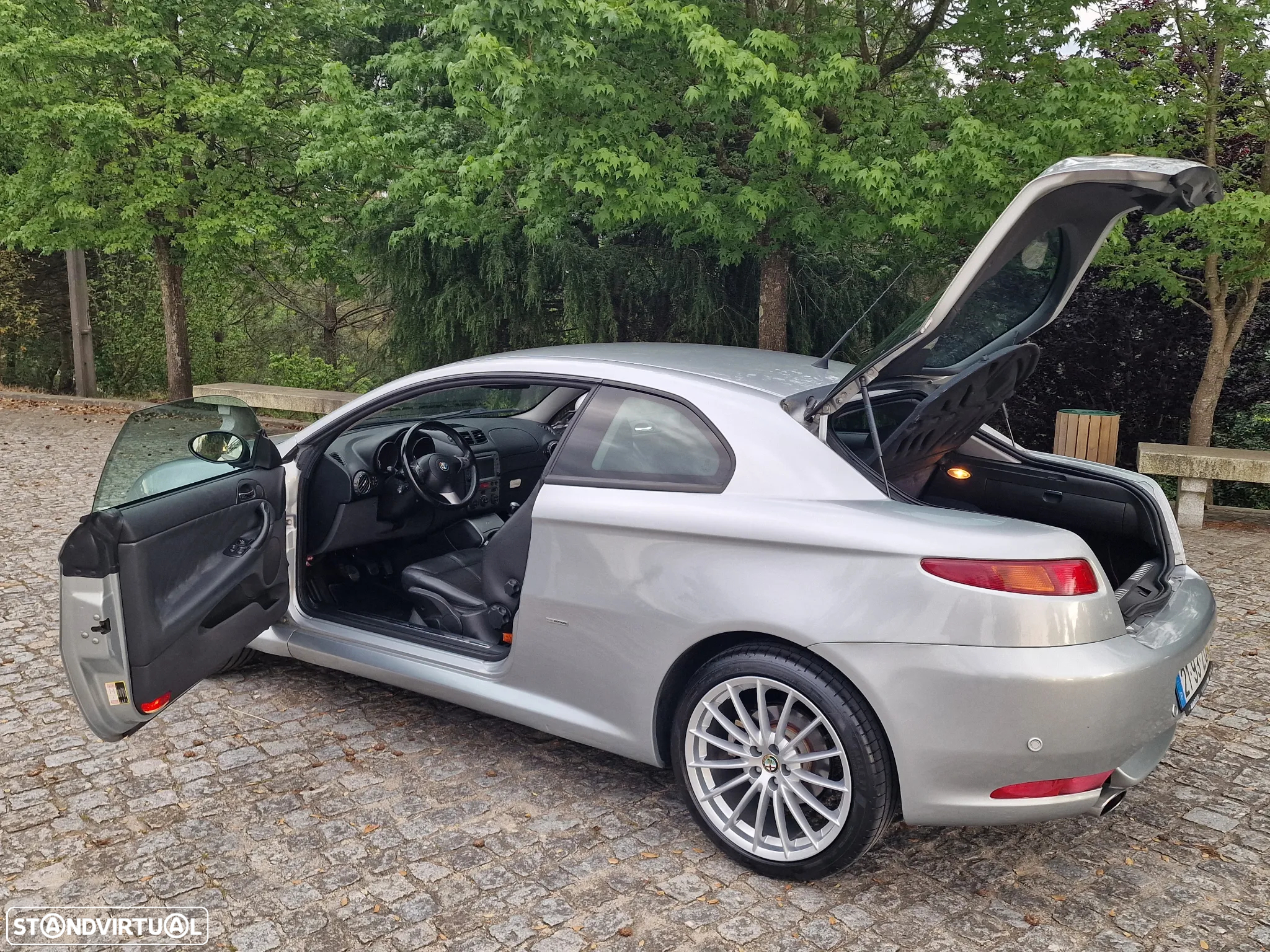 Alfa Romeo GT 1.9 JTD M-JET - 10