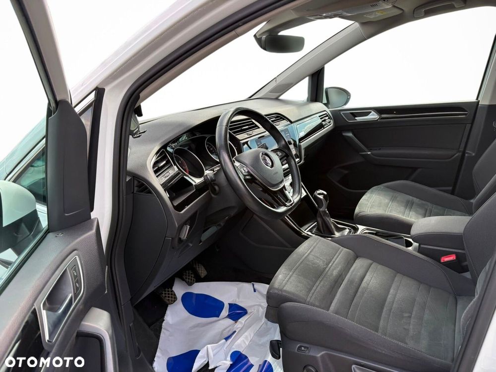 Volkswagen Touran 1.5 TSI EVO Highline - 7