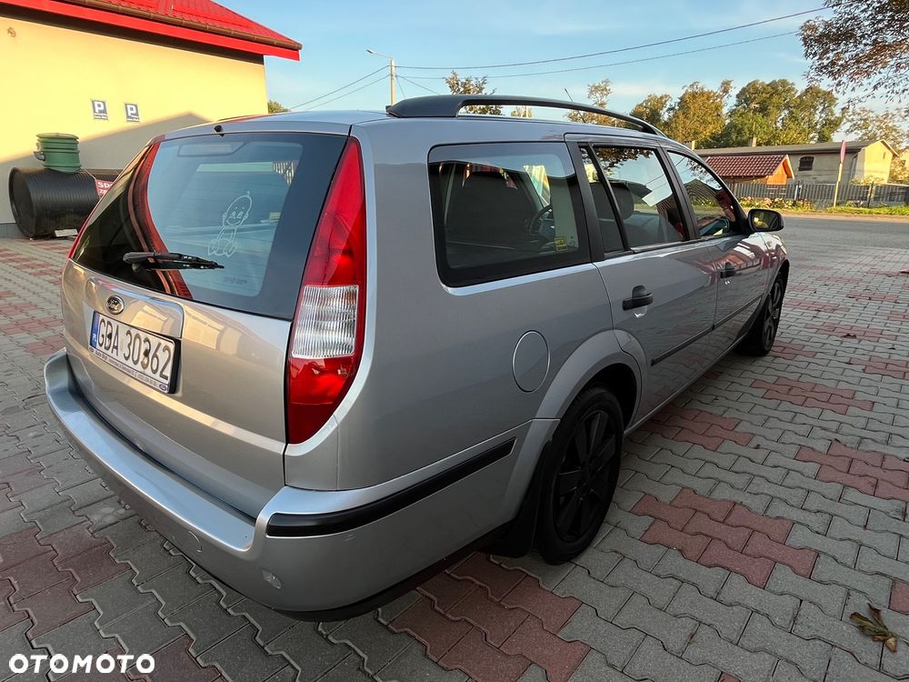 Ford Mondeo 1.8 Ambiente - 9