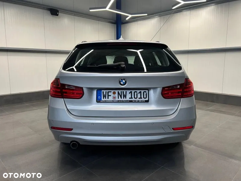 BMW Seria 3 318d - 14