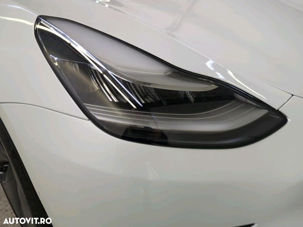 Tesla Model 3 Standard Reichweite Plus Hinterradantrieb - 9