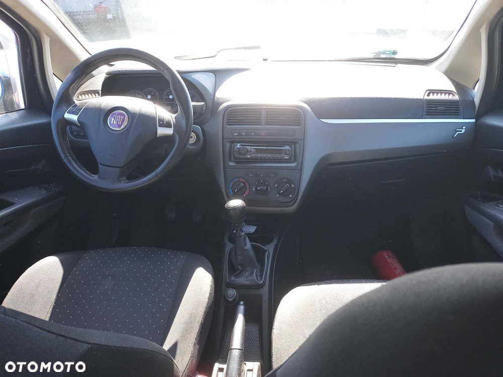 Fiat Grande Punto - 7