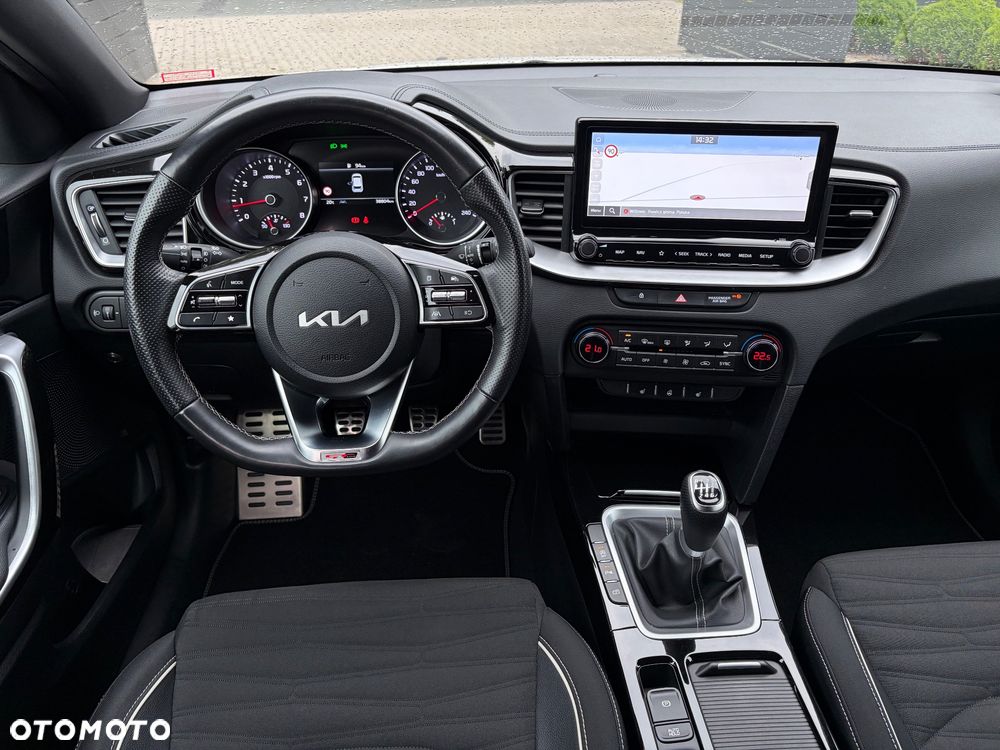 Kia Ceed 1.5 T-GDI OPF GT Line - 10