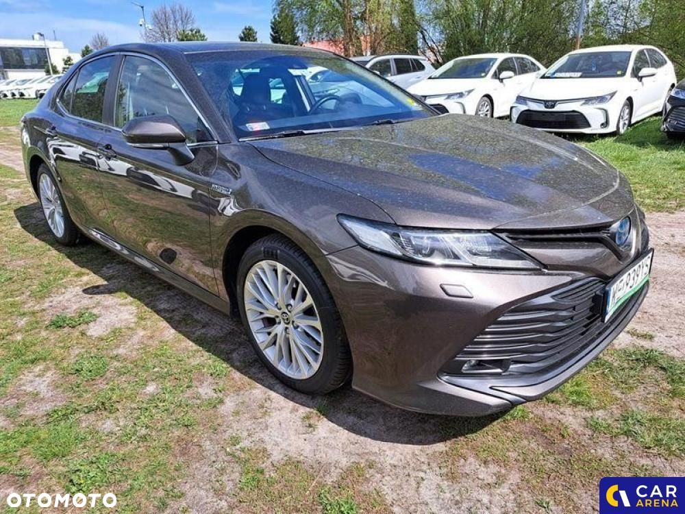 Toyota Camry - 6