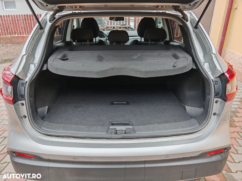 Nissan Qashqai 1.2 DIG-T N-Connecta - 20