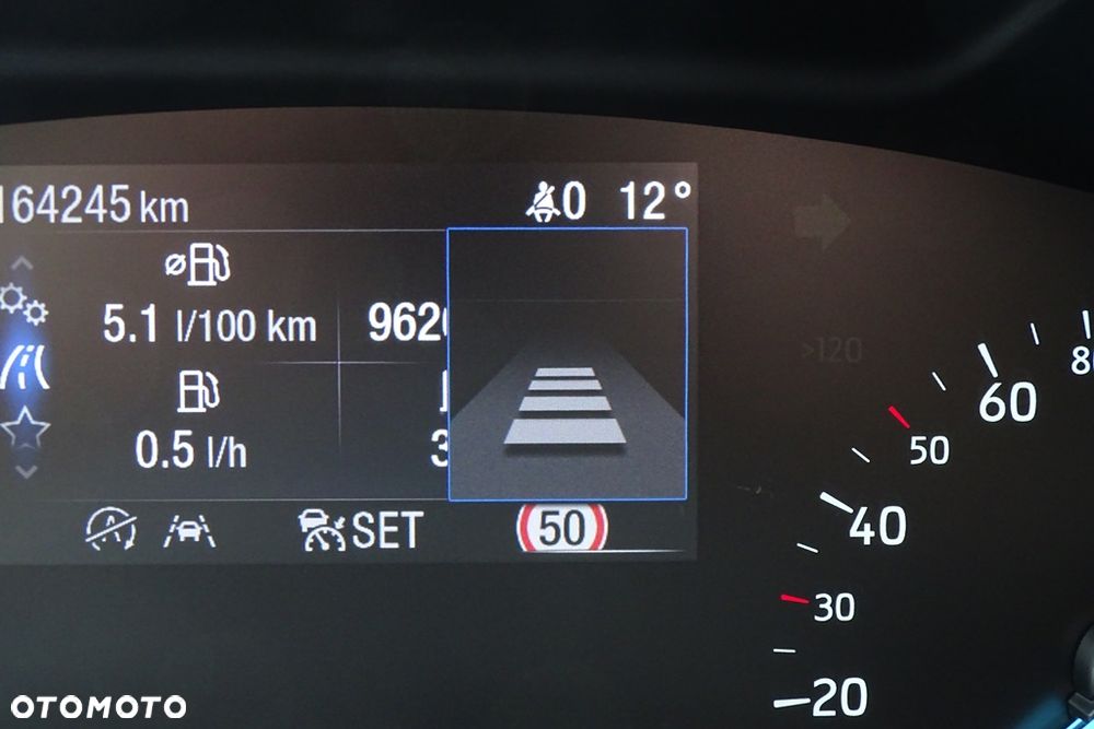Ford Focus 1.5 EcoBlue STart-Stopp-System TITANIUM - 32