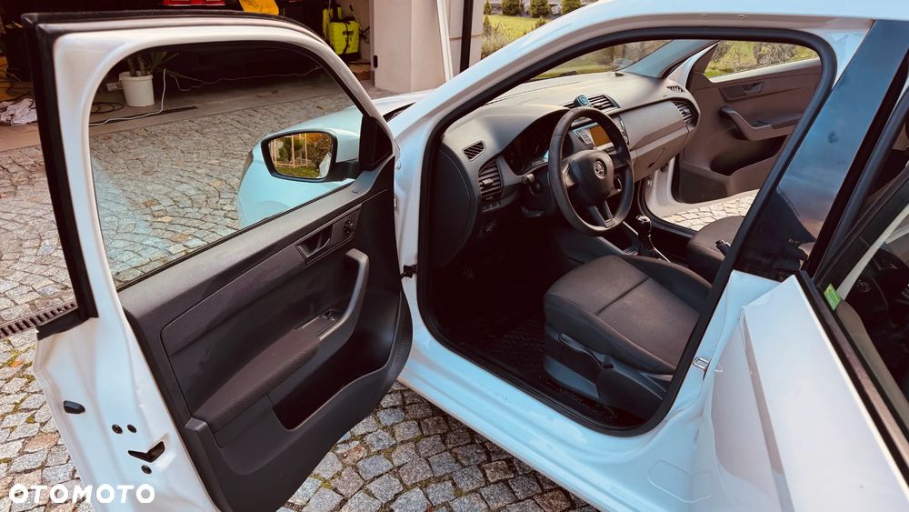 Skoda Fabia 1.0 Ambition - 11