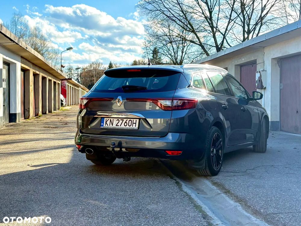 Renault Megane ENERGY TCe 130 Start & Stop Paris Business - 3