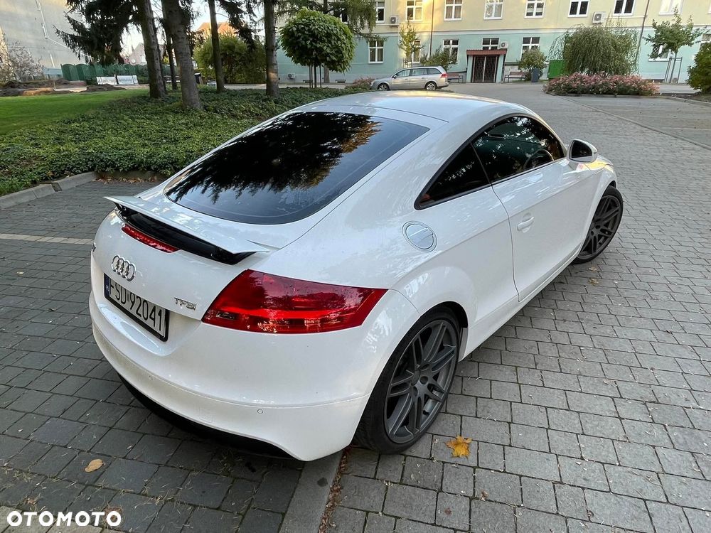 Audi TT Coupé - 10