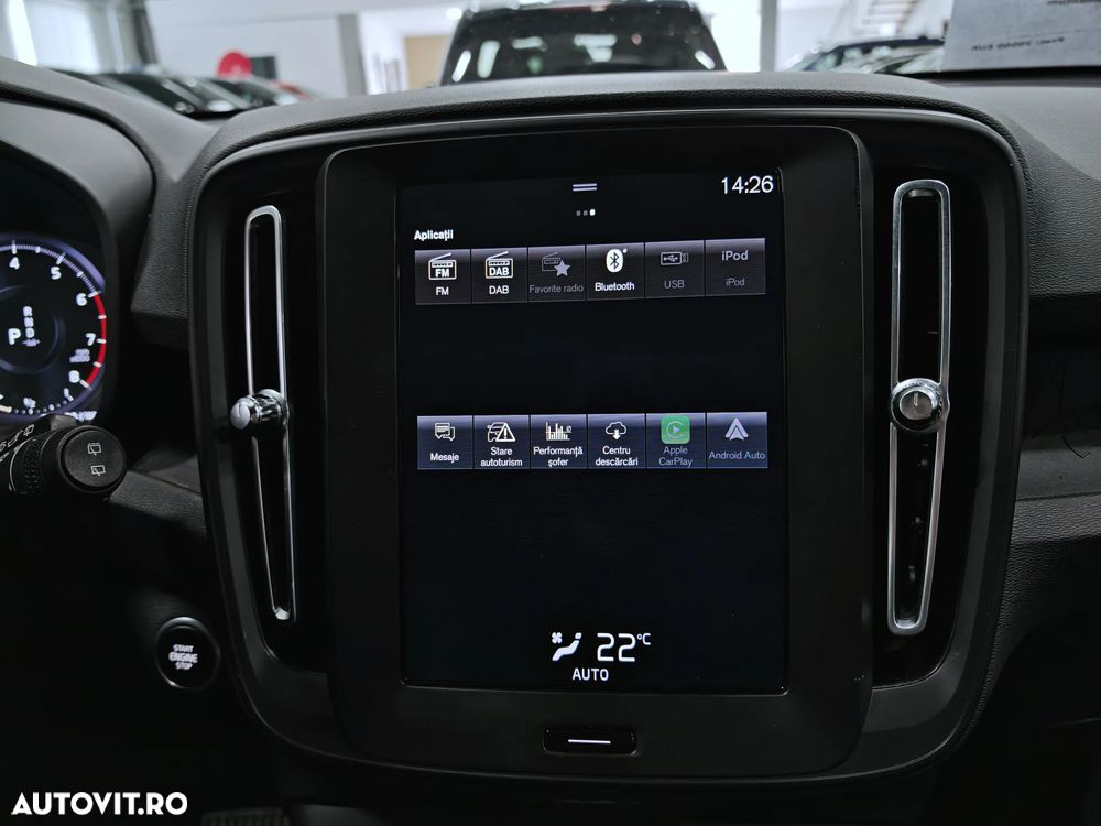 Volvo XC 40 T2 AT8 Momentum - 17