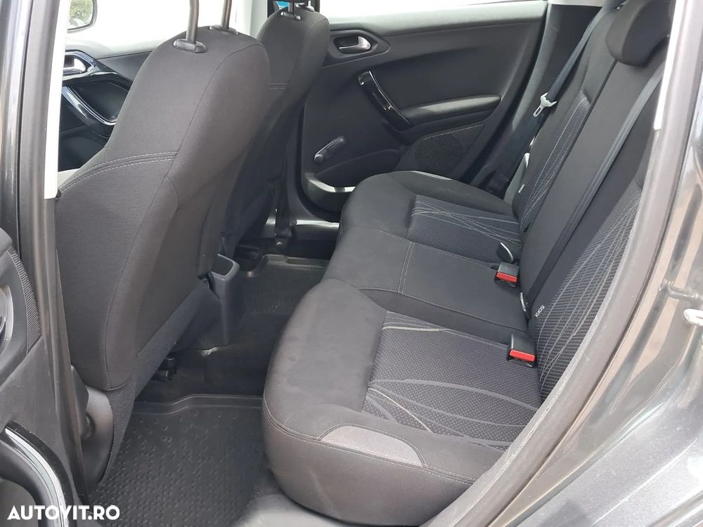 Peugeot 208 1.4 HDi FAP Active - 10