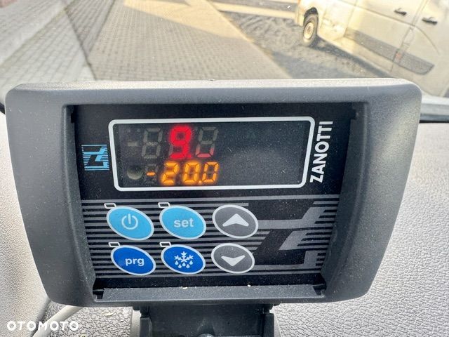 Opel Vivaro - 19