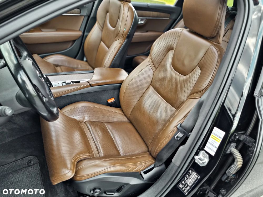 Volvo V90 Cross Country B4 D AWD Geartronic Pro - 25