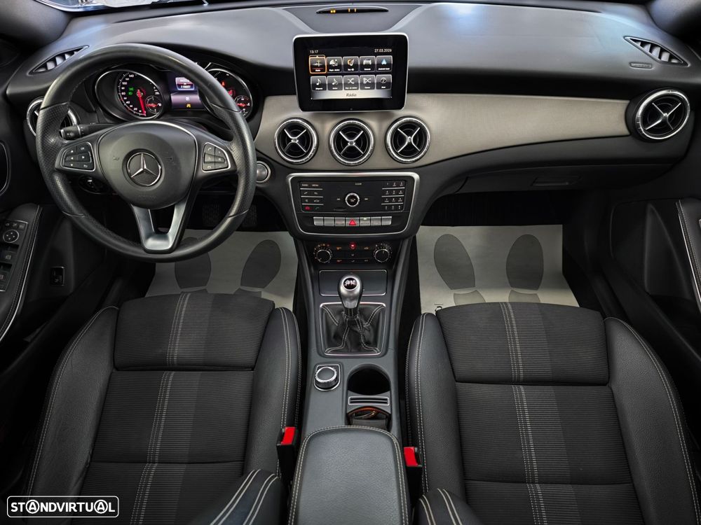 Mercedes-Benz CLA 180 d Urban - 12