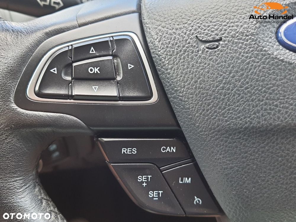 Ford Focus 1.0 EcoBoost STart-Stopp-System TITANIUM - 22