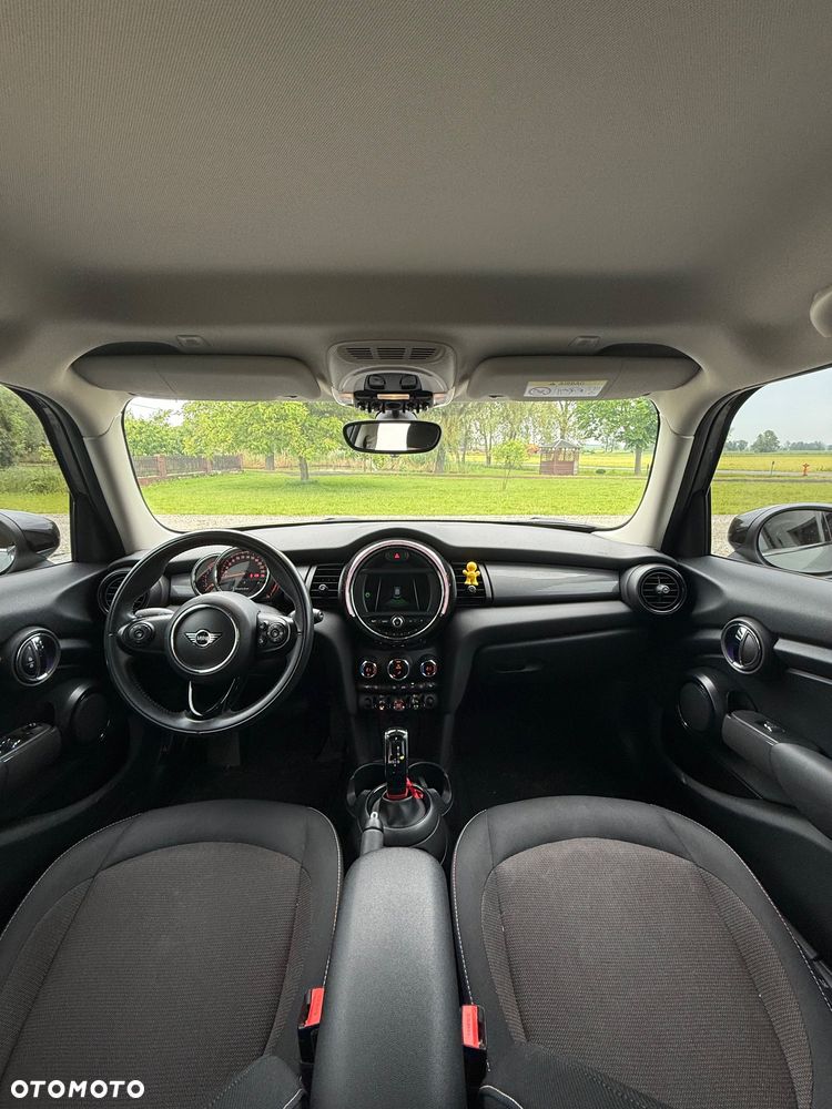MINI Cooper Standard - 9