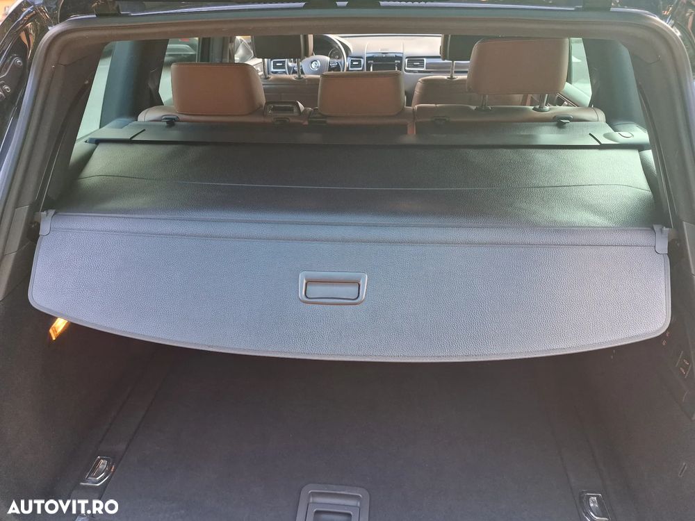 Volkswagen Touareg - 24