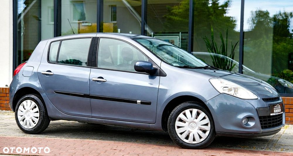 Renault Clio - 31