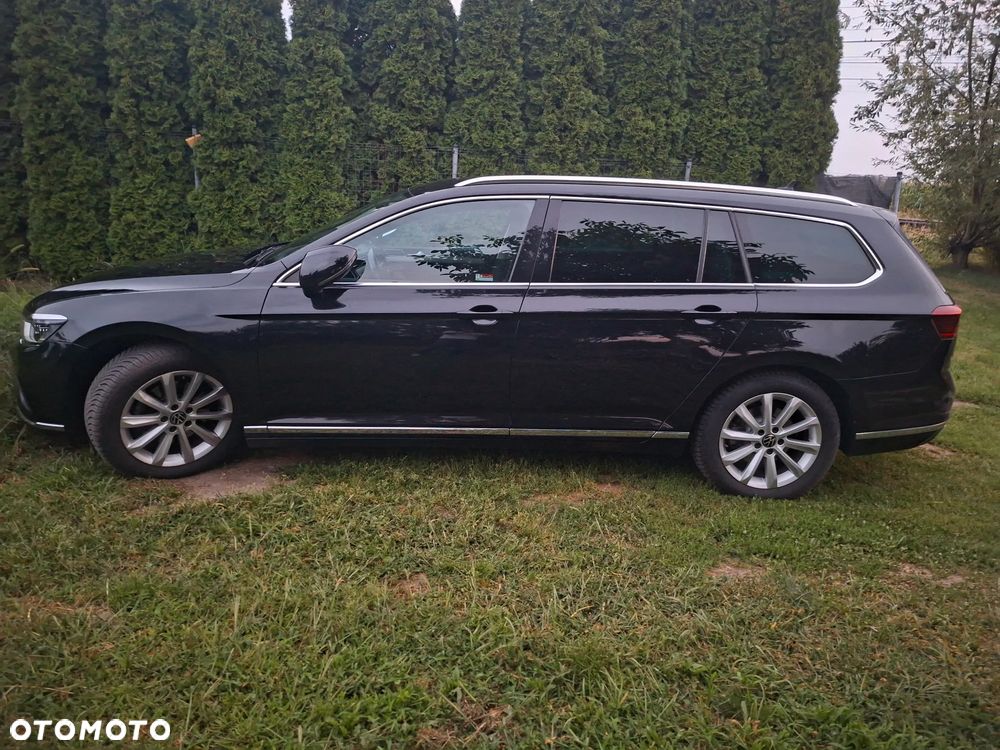 Volkswagen Passat 2.0 TDI EVO Elegance DSG - 9