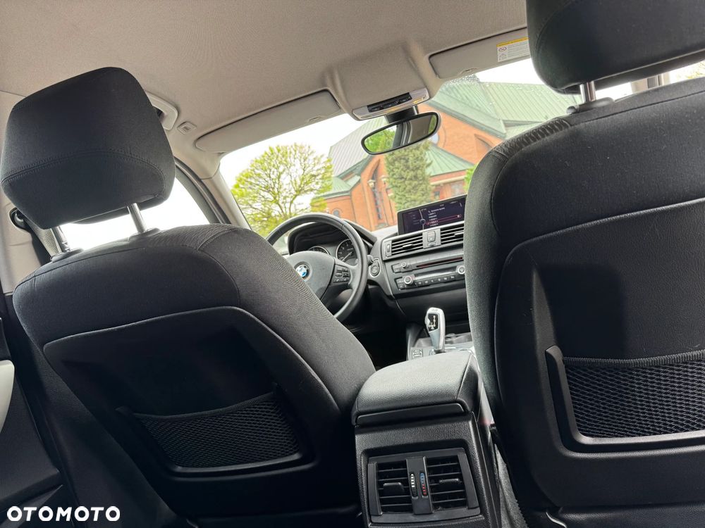 BMW Seria 1 118i - 11