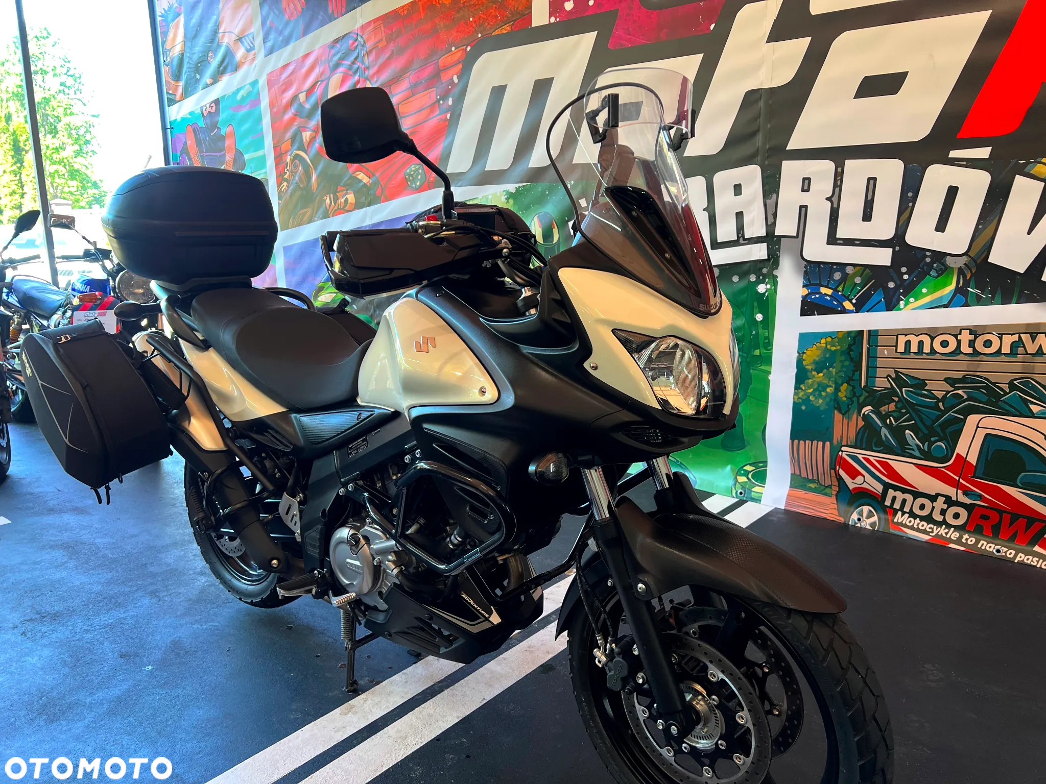 Suzuki DL - 6