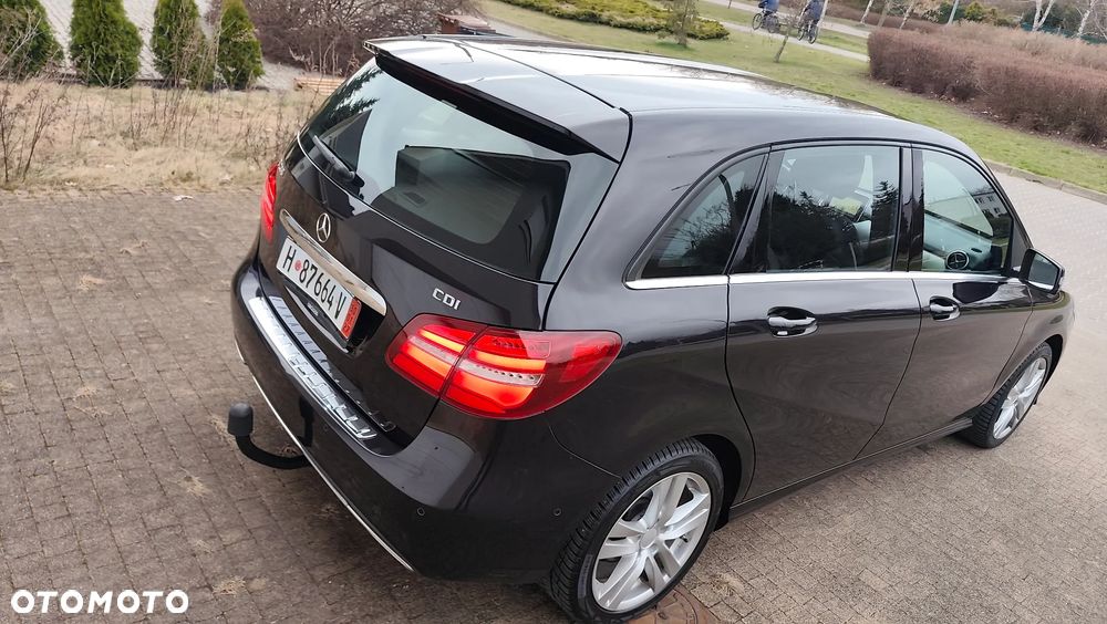 Mercedes-Benz Klasa B 200 d 7G-DCT UrbanStyle Edition - 26