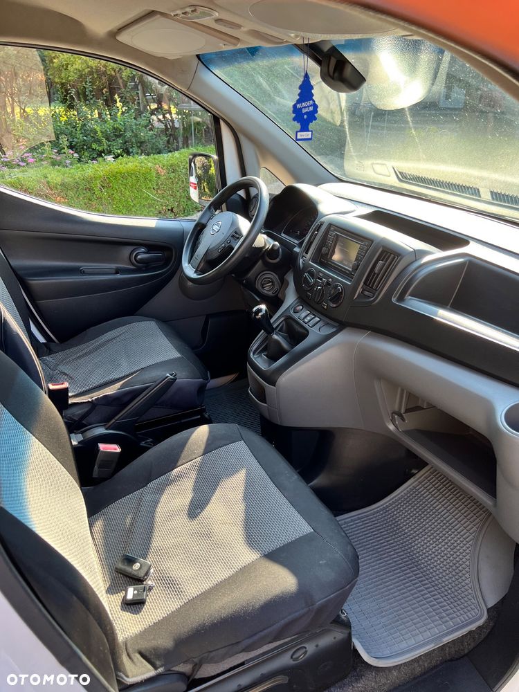 Nissan NV200 - 11