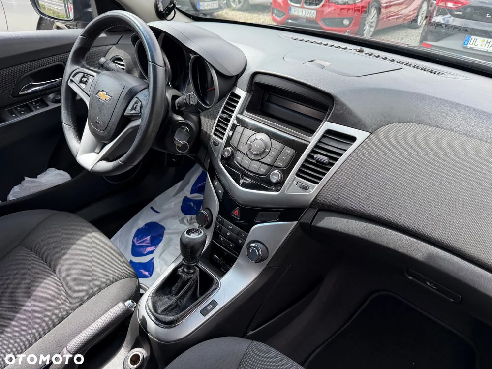 Chevrolet Cruze 1.8 LT - 39