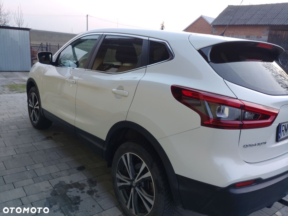 Nissan Qashqai - 2