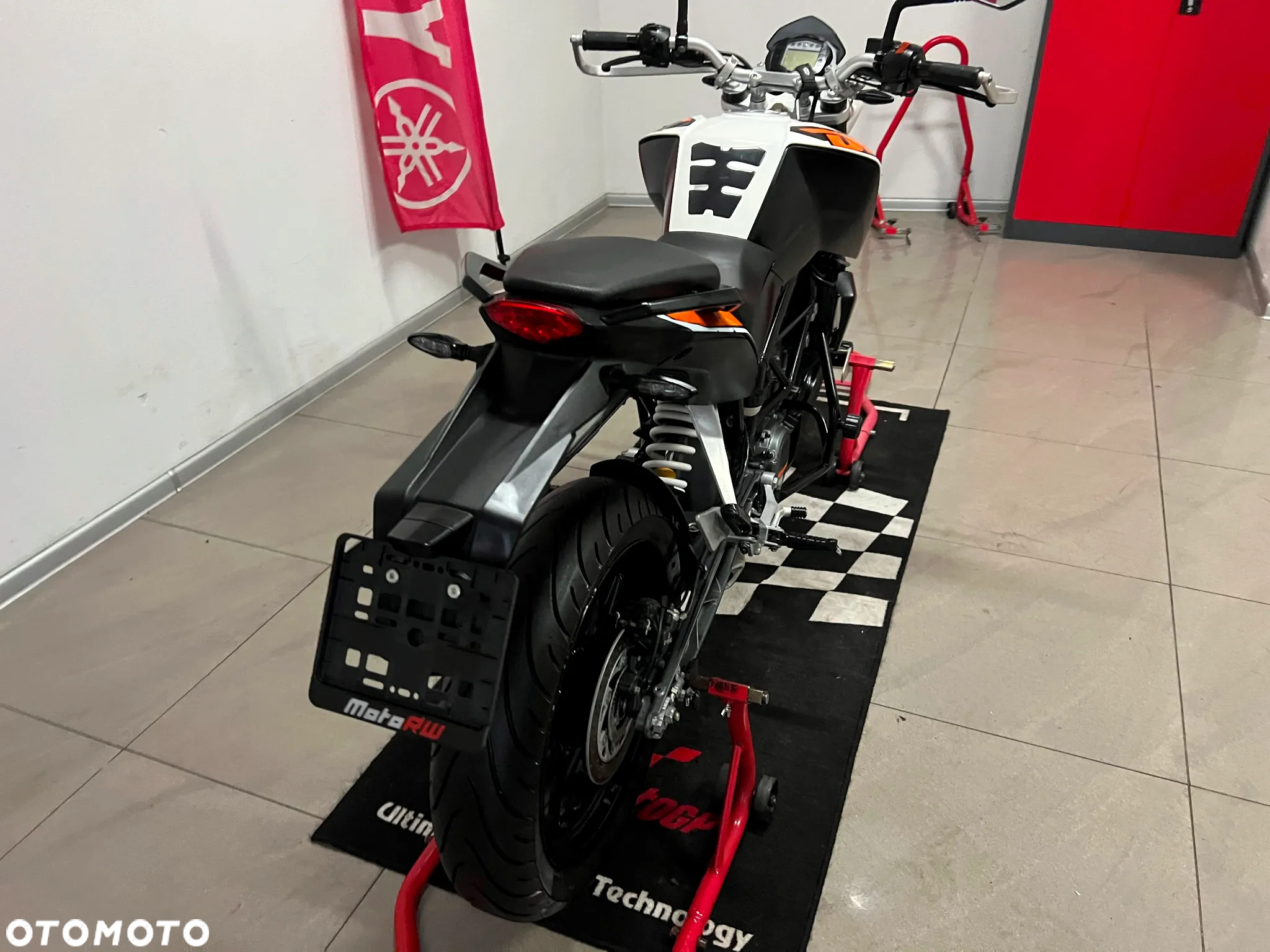 KTM Duke - 7