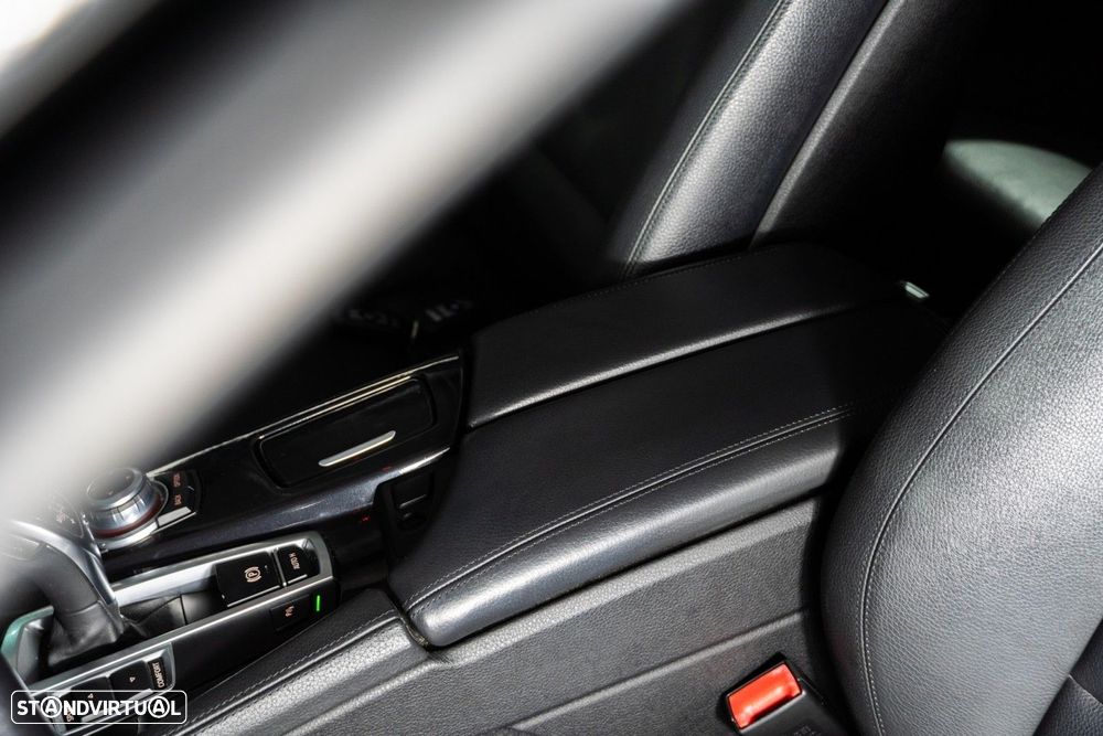 BMW 520 d Line Luxury Auto - 34